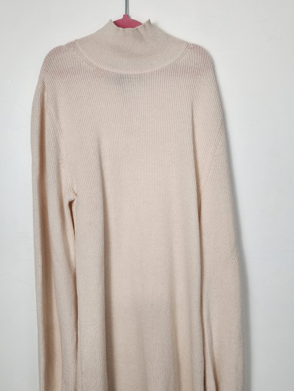 Theory Cream Turtleneck Sweatery Sz Petite